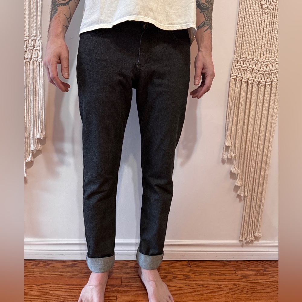 Excellent condition, Like New /Naked and Famous Denim / Black 31Wx32L.